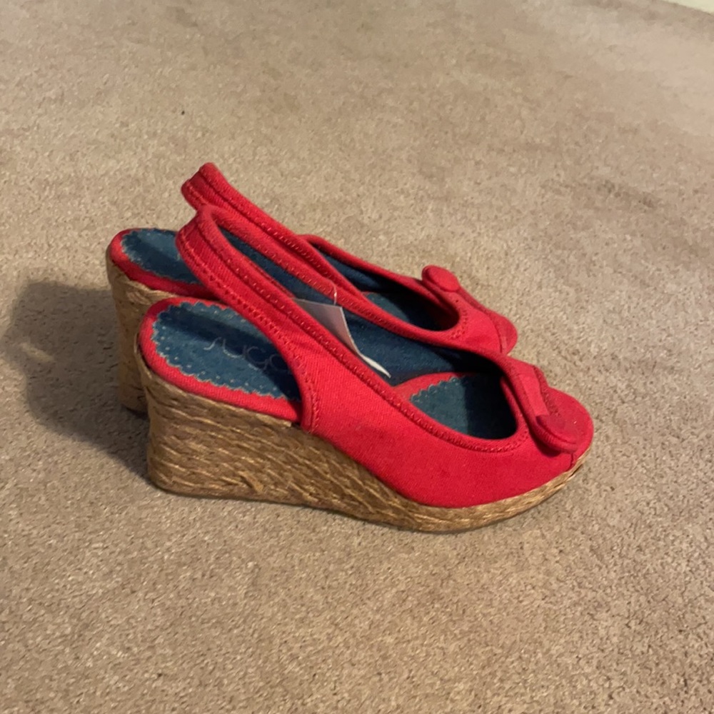 Red Wedges - Picture 2 of 2